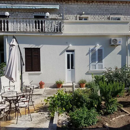 Cvita 3* Trogir