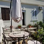 Cvita Πανσιόν 3*